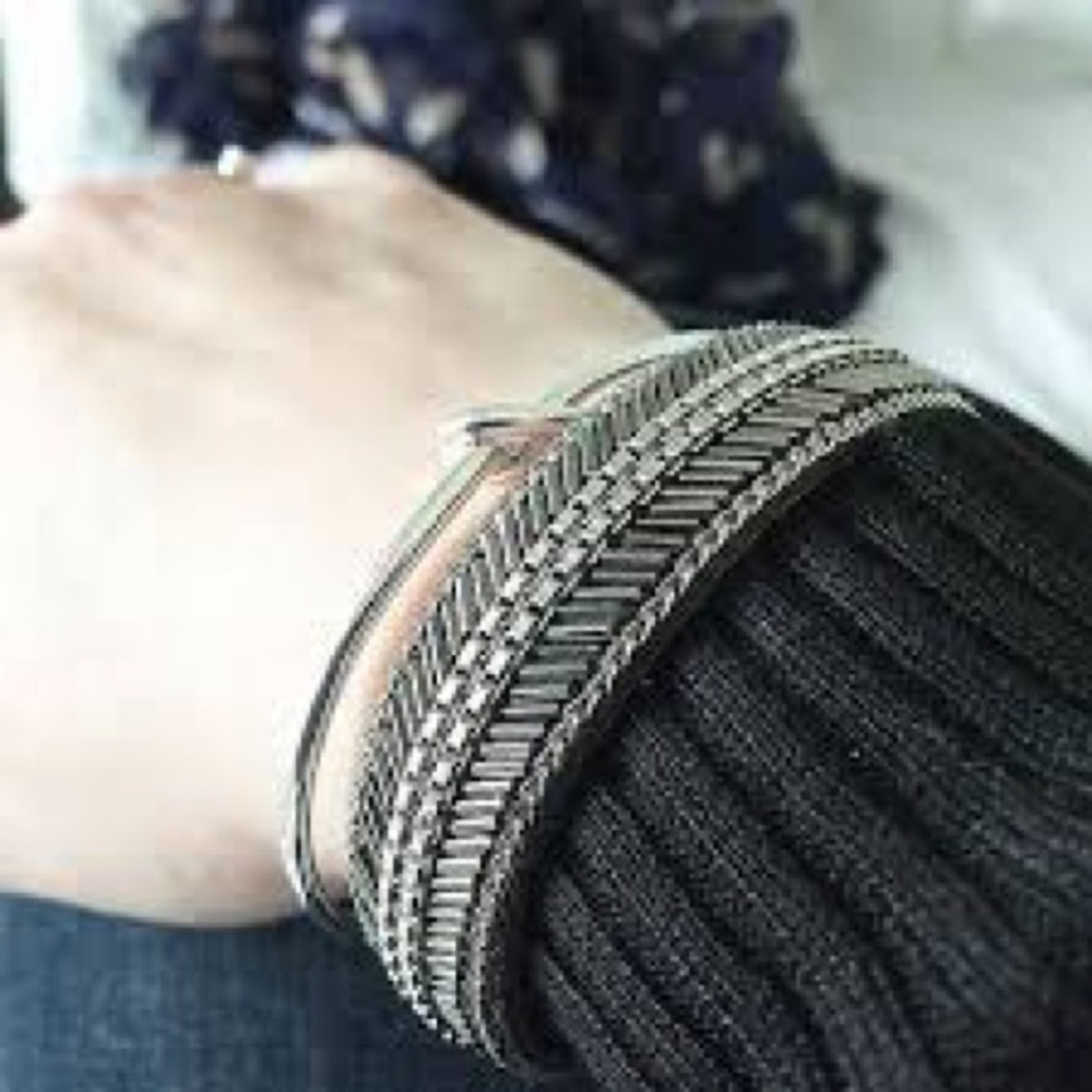 Stella & Dot - Picture 2 of 5